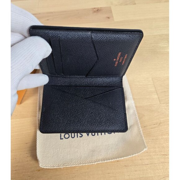Louis Vuitton Rare Upside Down "LV" Pocket Organizer Wallet - Picture 7 of 9